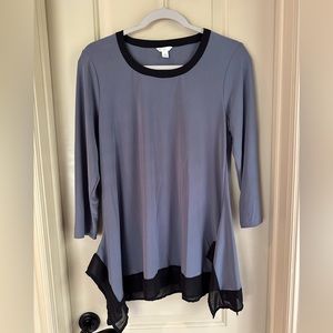Women’s C Est. 1946 Gray/Black Top; Size Small